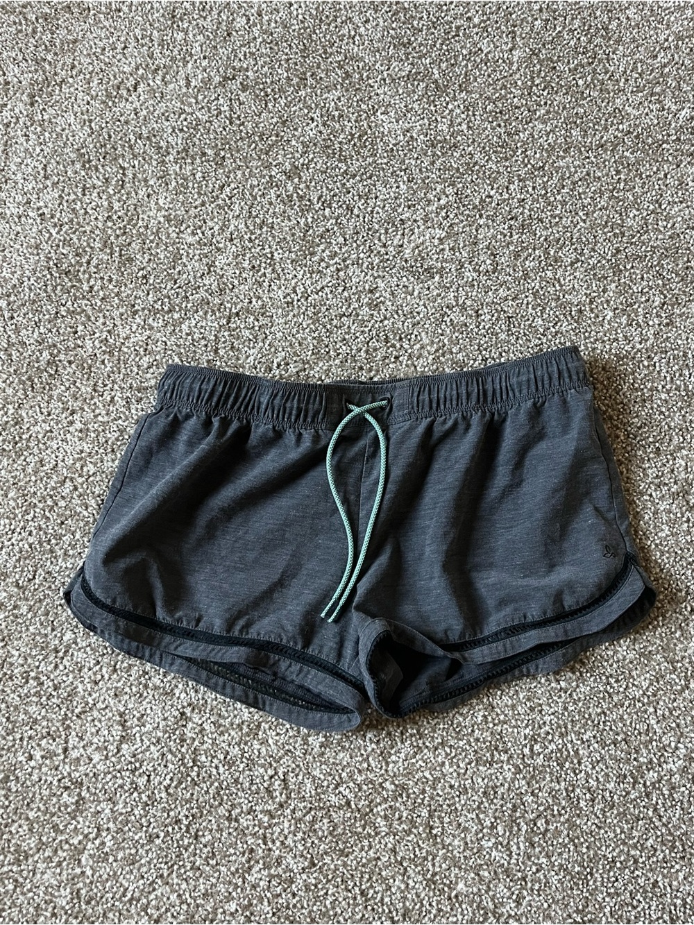 Prana Women’s Medium Charcoal Gray Athletic Shorts with Mint Drawstring